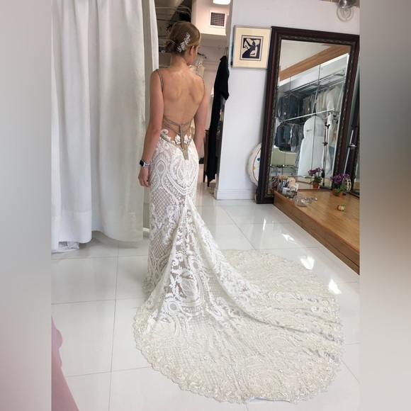 Galia Lahav Gala 904 gown US size 2 (altered) - Picture 3 of 6